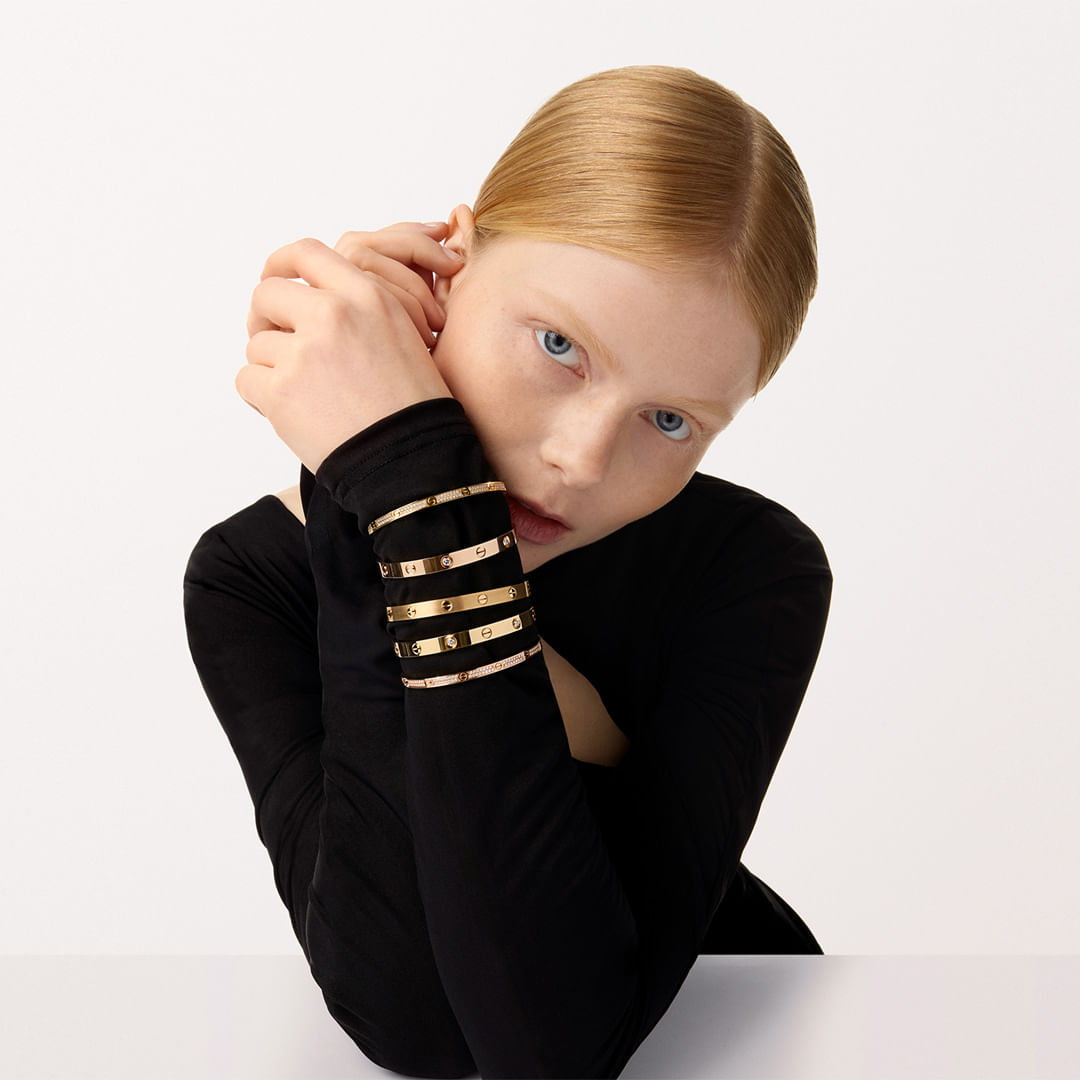 PULSEIRAS LOVE